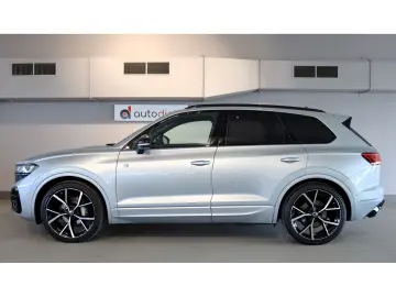 VW Touareg 3.0 TDI 4M R-Line STHZ AHK PANO