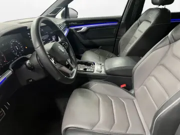 VW Touareg 3.0 TDI R-Line 4M AHK Pano Matrix LM 22