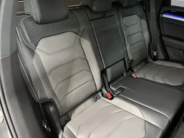 VW Touareg 3.0 TDI R-Line 4M AHK Pano Matrix LM 22