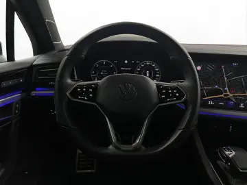 VW Touareg 3.0 TDI R-Line 4M AHK Pano Matrix LM 22