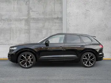 VW Touareg 3.0 TDI 4M R-Line PANO STANDHZG AHK 22