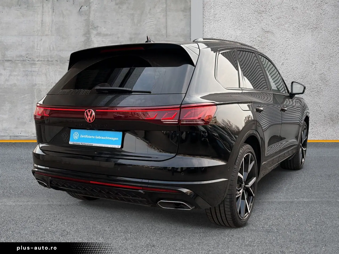 VW Touareg 3.0 TDI 4M R-Line PANO STANDHZG AHK 22
