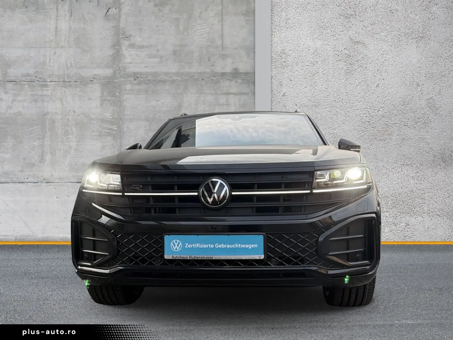 VW Touareg 3.0 TDI 4M R-Line PANO STANDHZG AHK 22