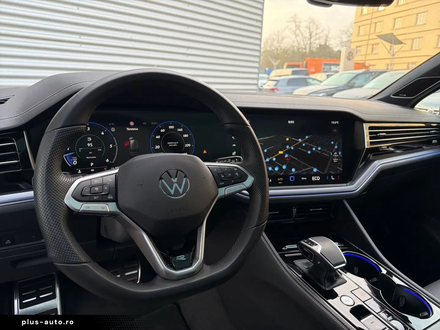 VW Touareg 3.0 TDI 4M R-Line PANO STANDHZG AHK 22