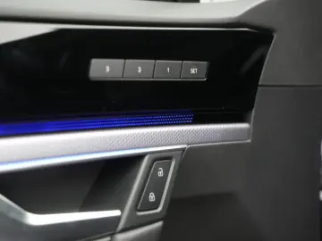 VW Touareg R-Line 3.0 TSI 22  Matrix STHZ Pano Luft