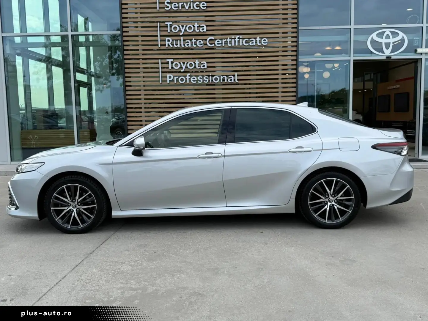 Toyota Camry Exclusive 2.5 Hybrid
