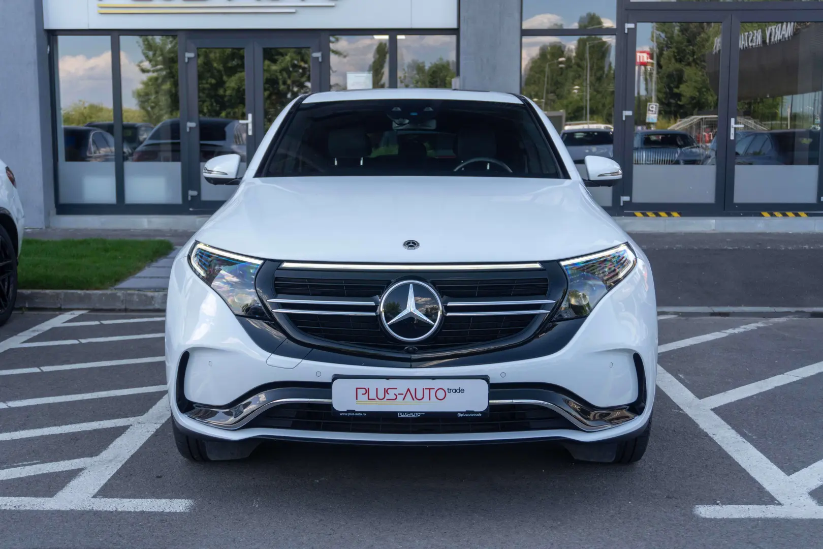 Mercedes Benz EQC 400_4Matic_AMG
