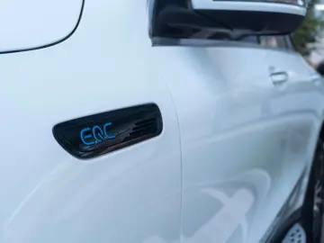 Mercedes Benz EQC 400_4Matic_AMG