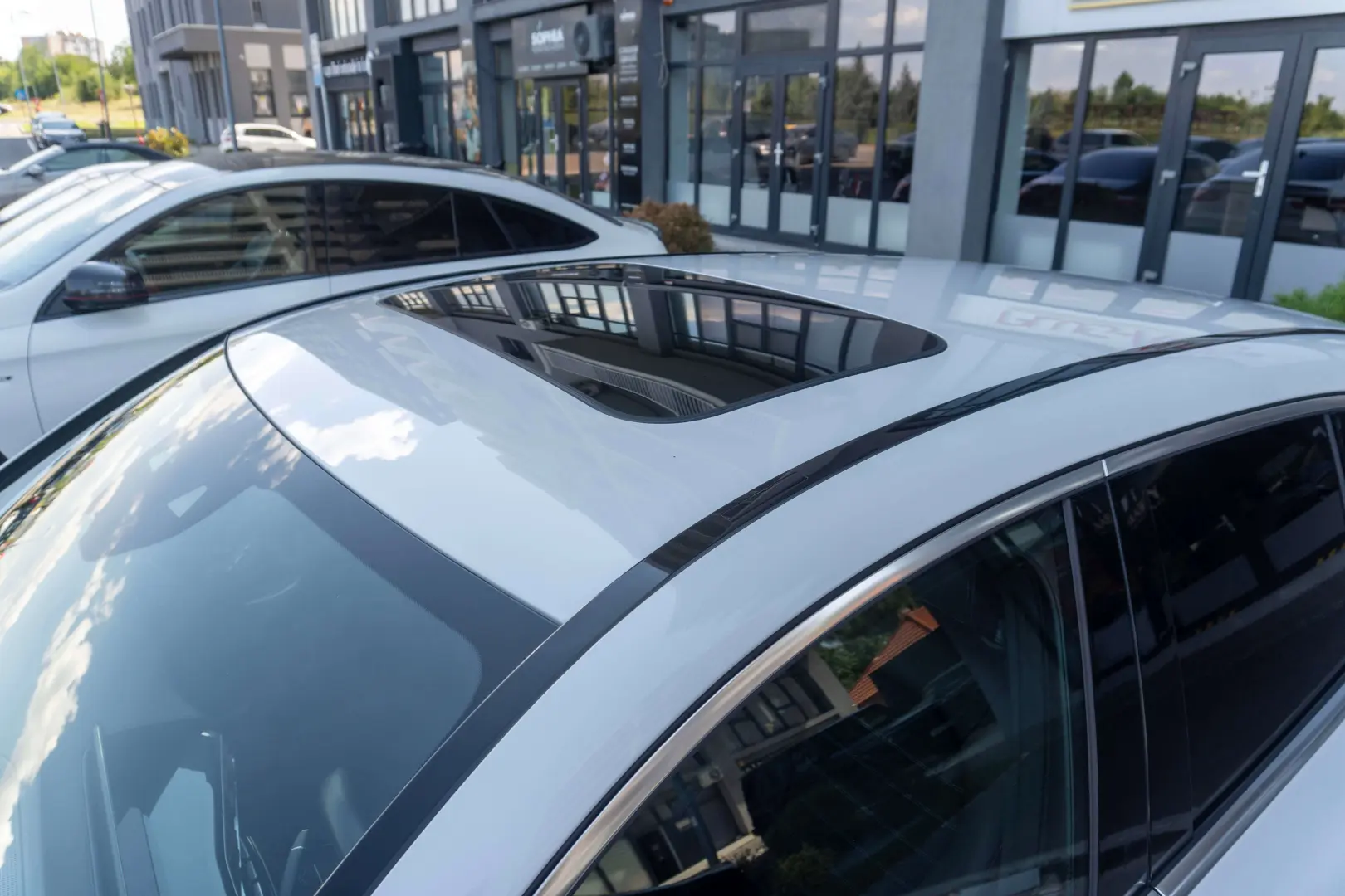 Mercedes Benz EQC 400_4Matic_AMG