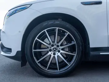 Mercedes Benz EQC 400_4Matic_AMG