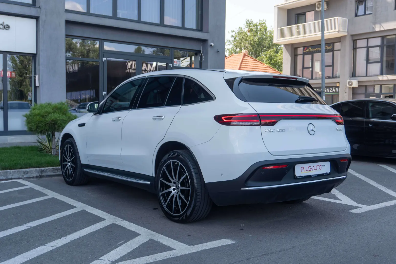 Mercedes Benz EQC 400_4Matic_AMG