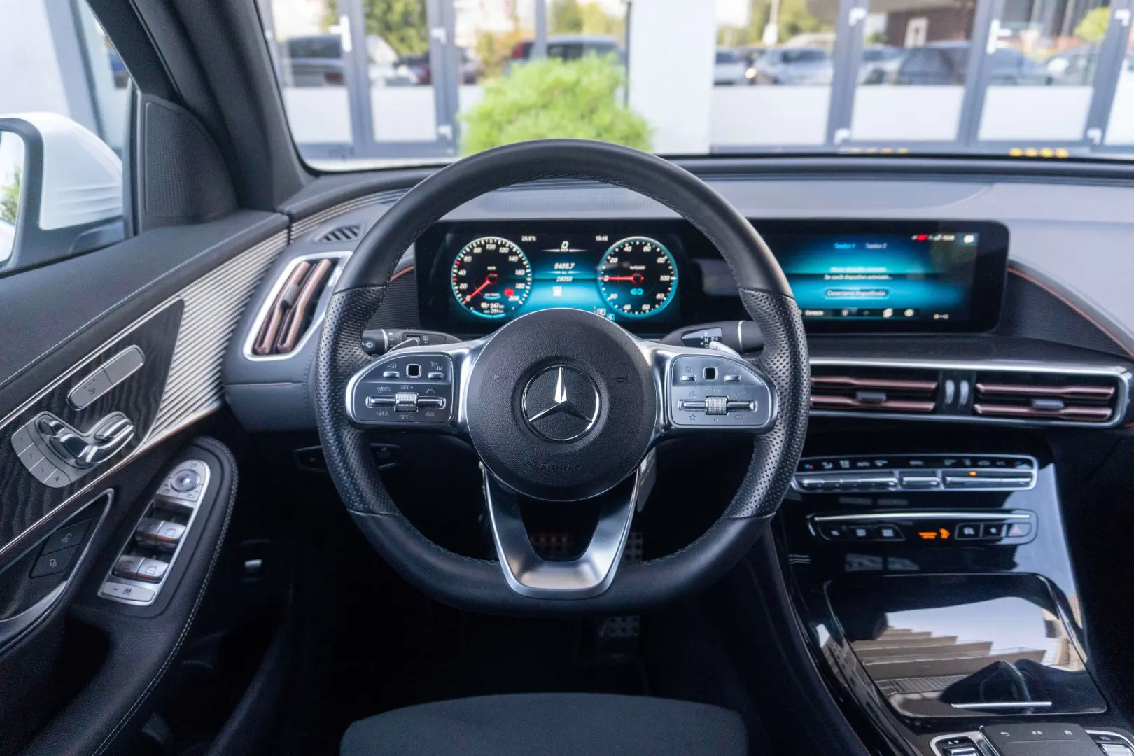 Mercedes Benz EQC 400_4Matic_AMG