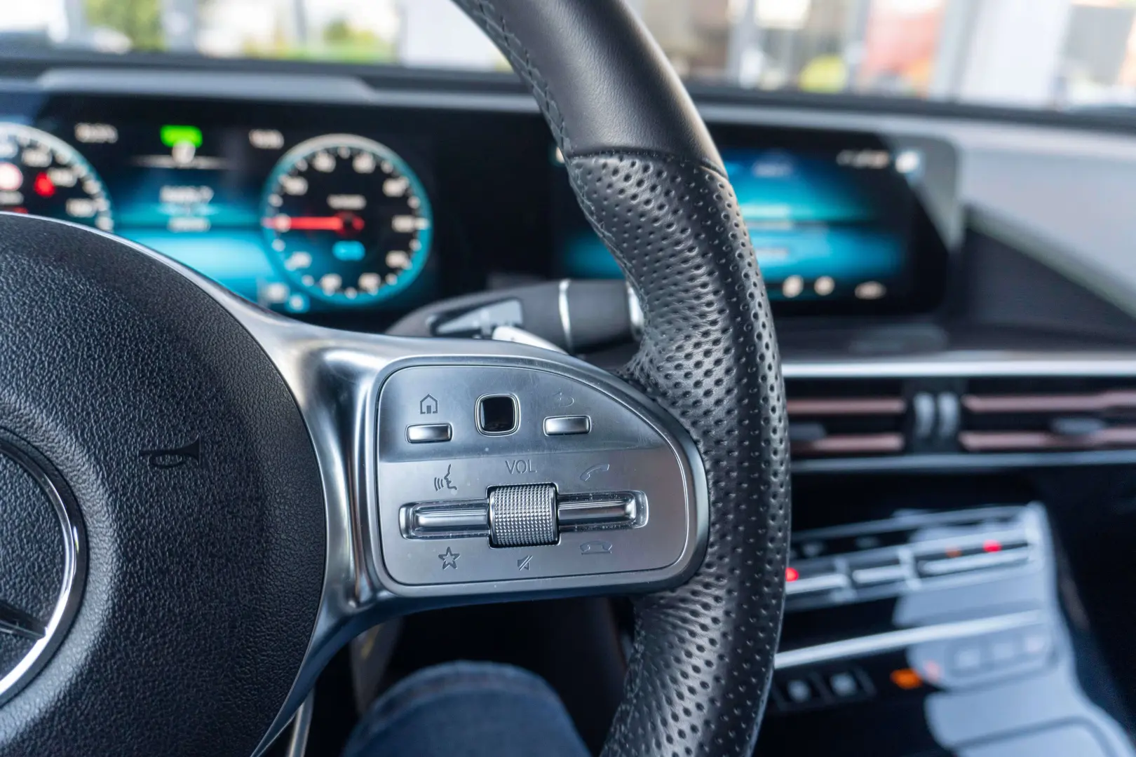 Mercedes Benz EQC 400_4Matic_AMG