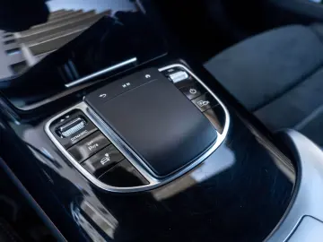 Mercedes Benz EQC 400_4Matic_AMG