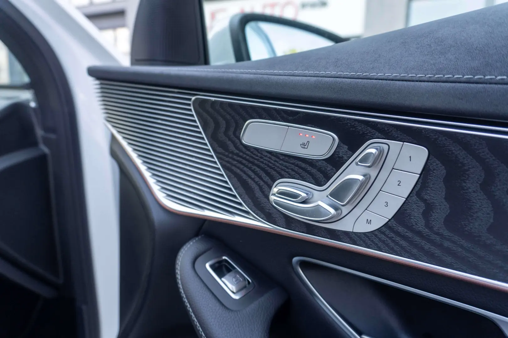 Mercedes Benz EQC 400_4Matic_AMG