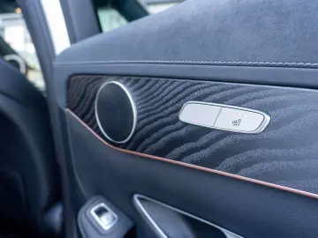 Mercedes Benz EQC 400_4Matic_AMG