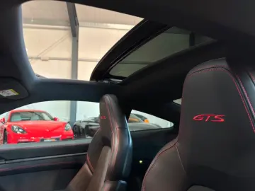 Porsche Carrera GTS