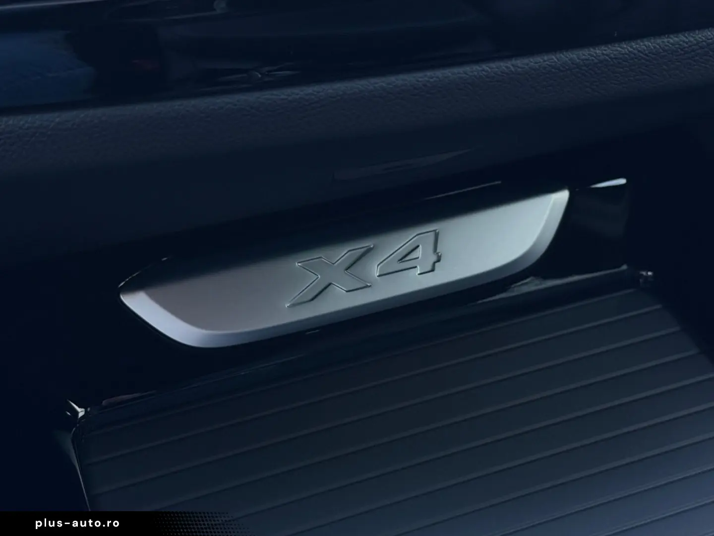 BMW X4 xDr 30d M-SPORT NP102€t AHK LASER M-SITZE H&K