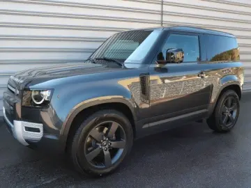 LAND ROVER Defender 90 X-Dynamic SE