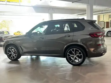 BMW X5 M Sport xDrive AHK 360Kamera Standh HUD Harma