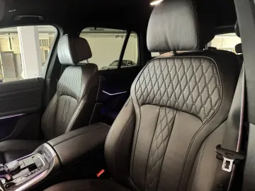 BMW X5 M Sport xDrive AHK 360Kamera Standh HUD Harma
