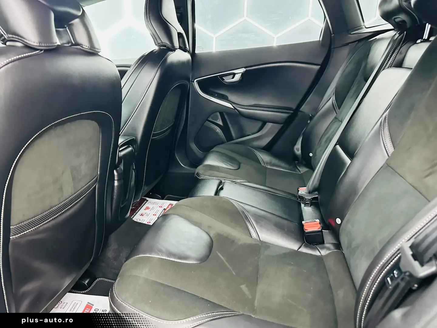 VOLVO V40 2017 2.0D E6 Garantie 12 Luni Rate Avans 0 Doar Cu