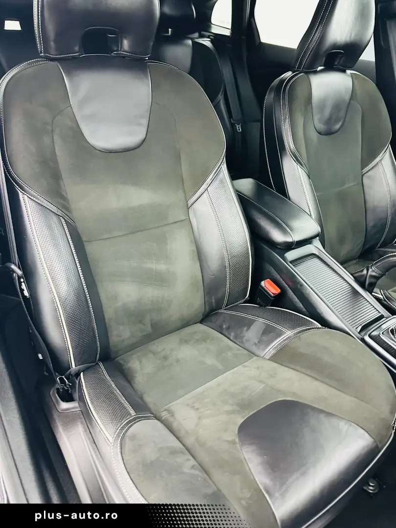 VOLVO V40 2017 2.0D E6 Garantie 12 Luni Rate Avans 0 Doar Cu