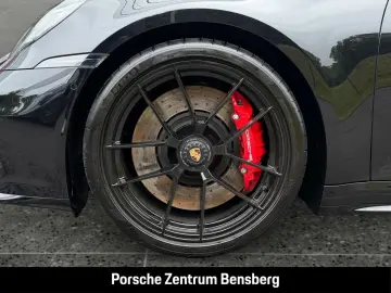 PORSCHE 911 Carrera 4 GTS Burmester   Lift   Werkswagen