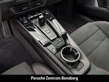 PORSCHE 911 Carrera 4 GTS Burmester   Lift   Werkswagen
