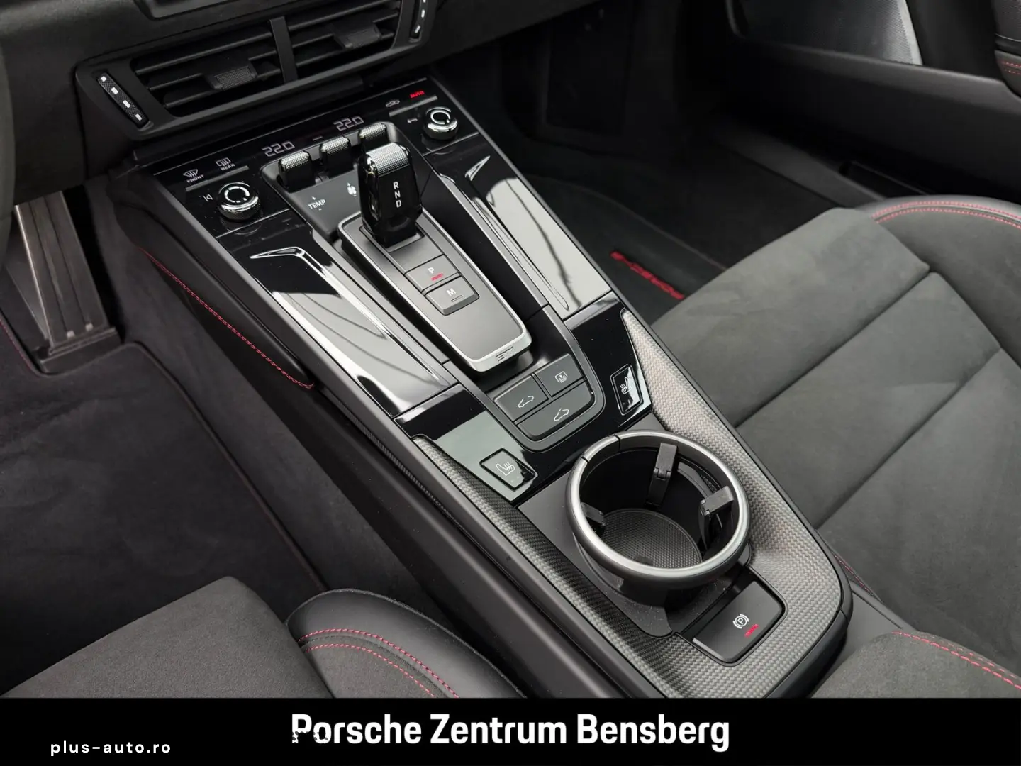 PORSCHE 911 Carrera 4 GTS Burmester   Lift   Werkswagen