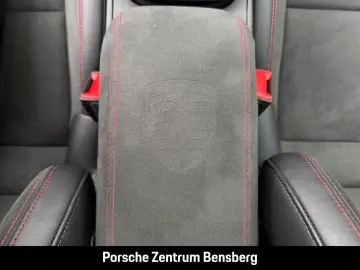 PORSCHE 911 Carrera 4 GTS Burmester   Lift   Werkswagen