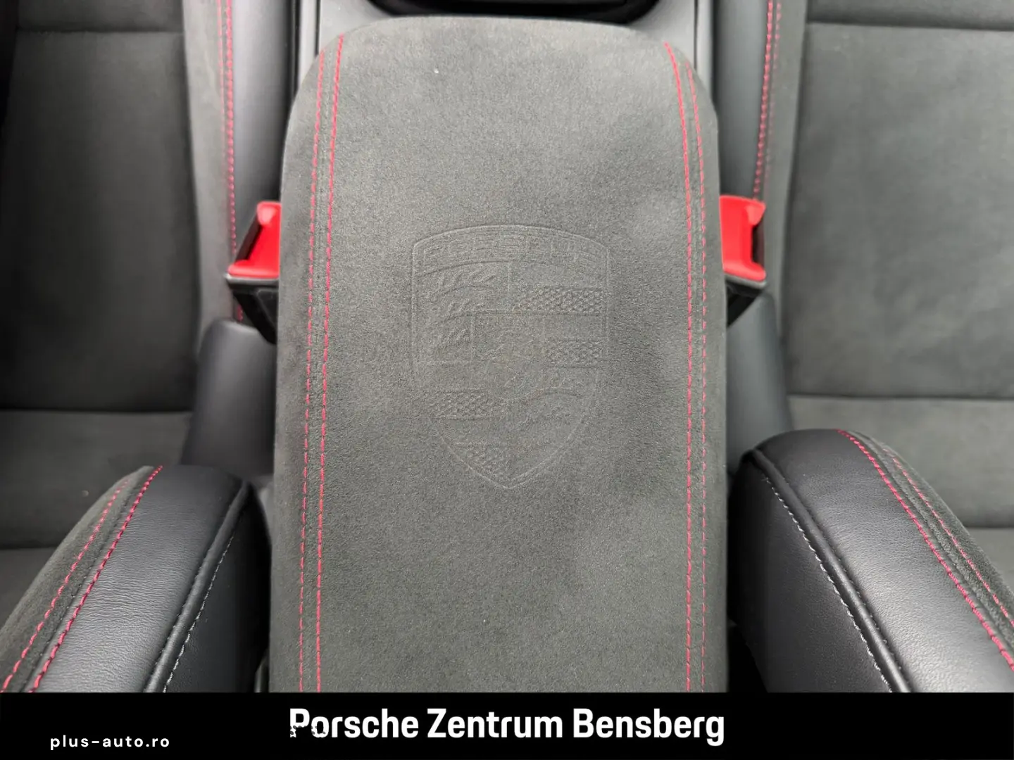 PORSCHE 911 Carrera 4 GTS Burmester   Lift   Werkswagen