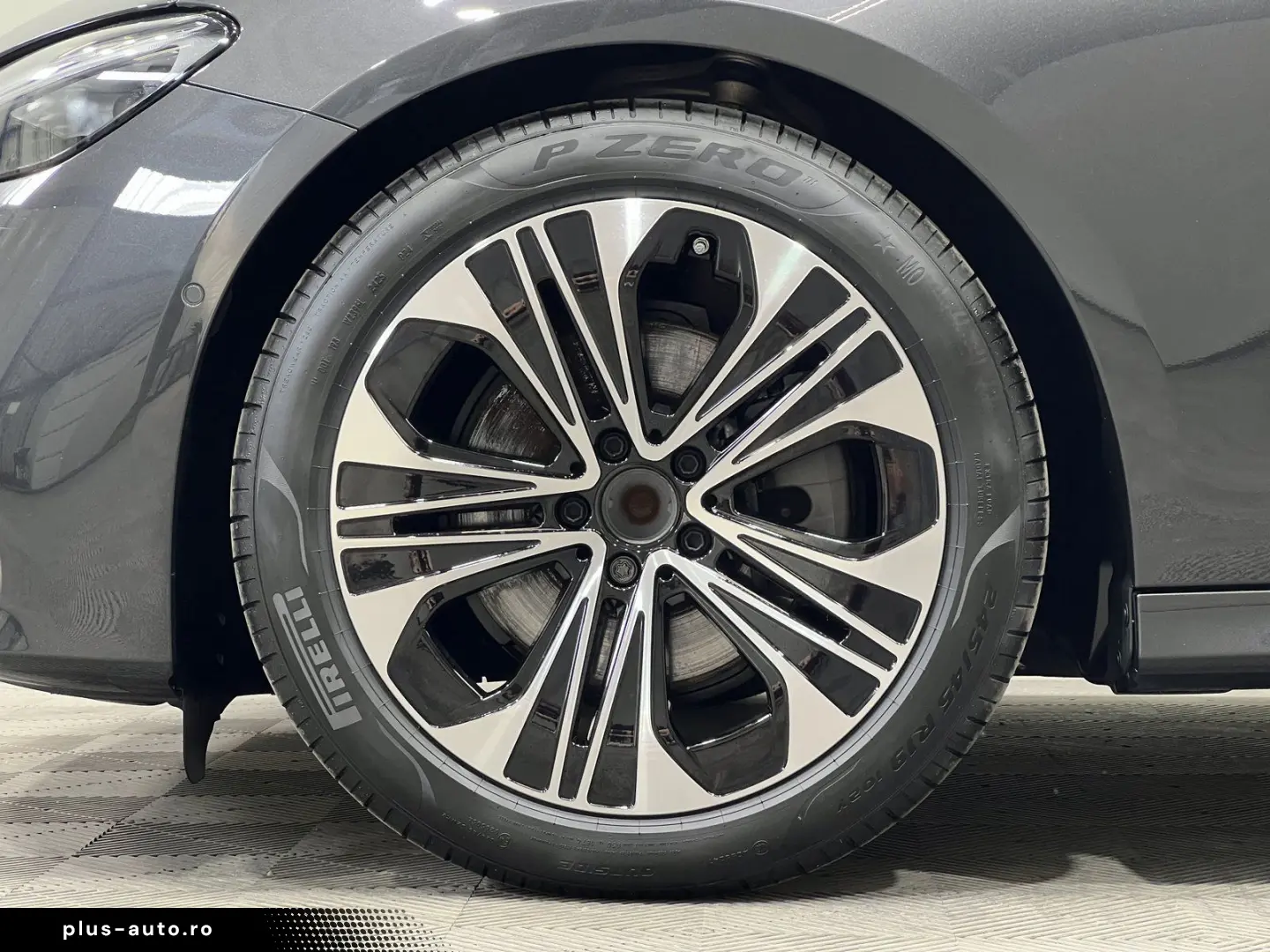MERCEDES-BENZ E 220 d Avantgarde Advanced Pano Distr&hellip;