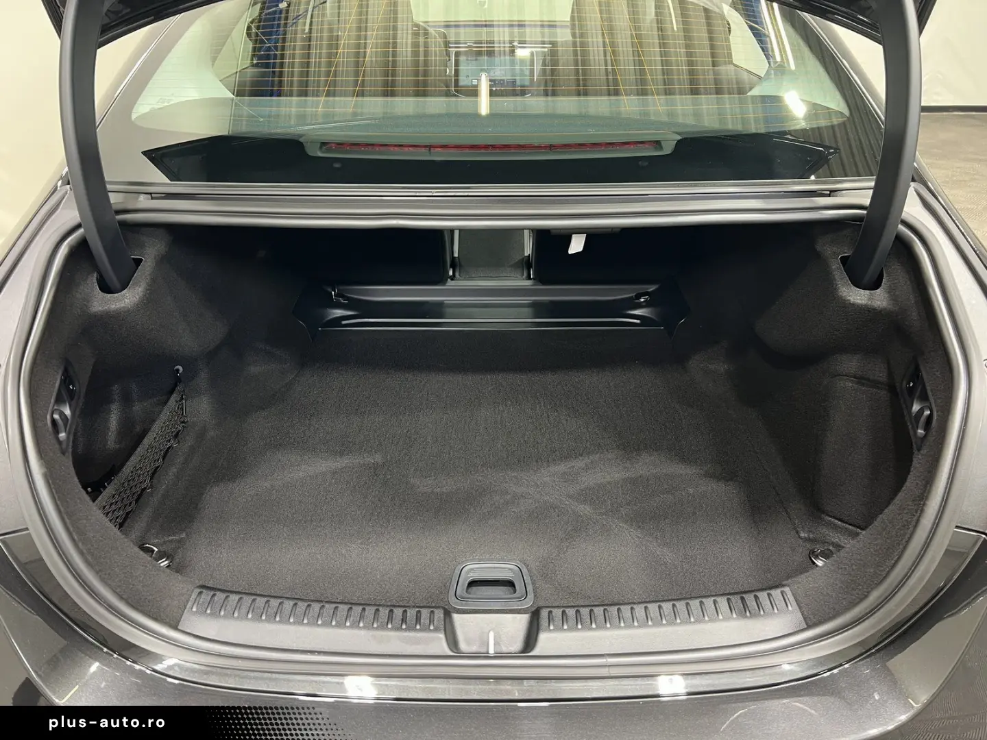 MERCEDES-BENZ E 220 d Avantgarde Advanced Pano Distr&hellip;