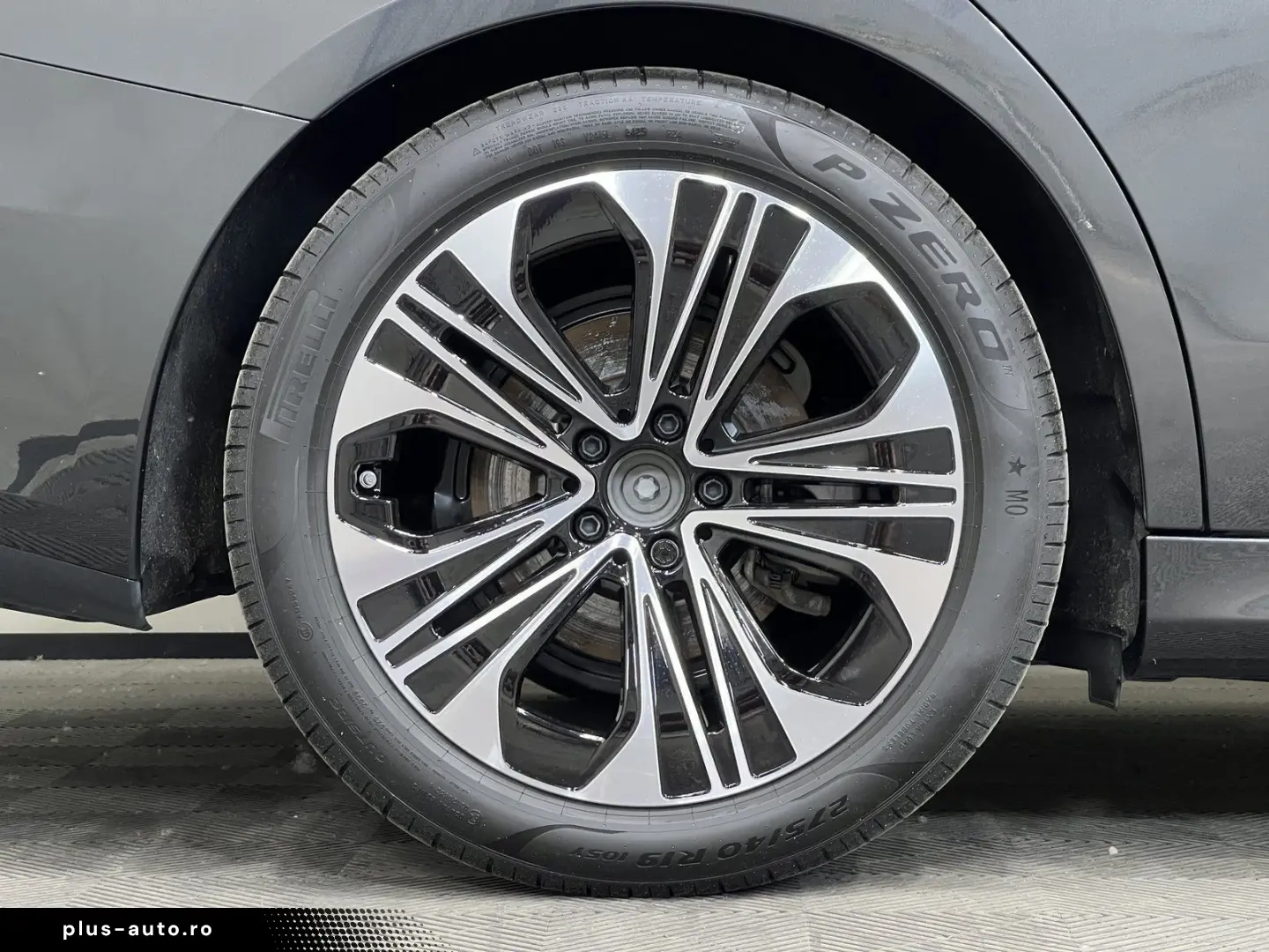 MERCEDES-BENZ E 220 d Avantgarde Advanced Pano Distr&hellip;