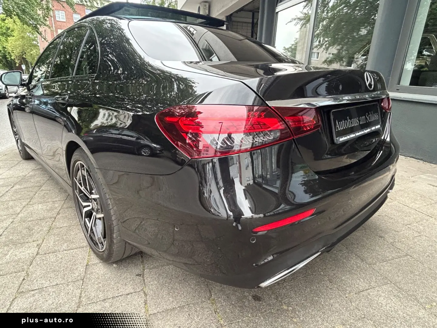 MERCEDES-BENZ E 220 d Panorama AMG Line LED Night-Paket