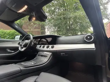 MERCEDES-BENZ E 220 d Panorama AMG Line LED Night-Paket