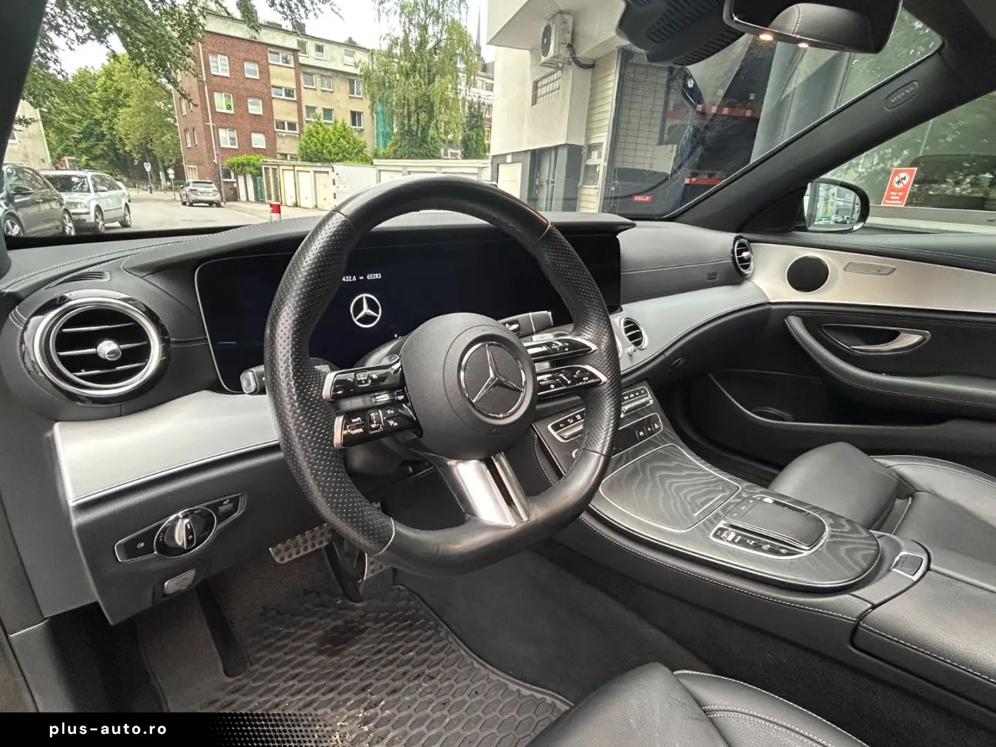 MERCEDES-BENZ E 220 d Panorama AMG Line LED Night-Paket