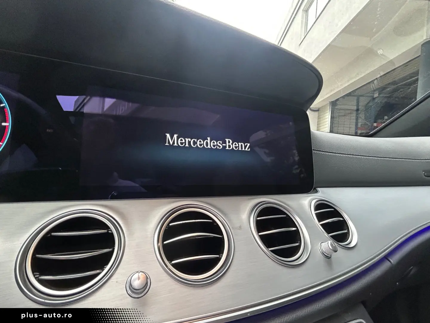 MERCEDES-BENZ E 220 d Panorama AMG Line LED Night-Paket