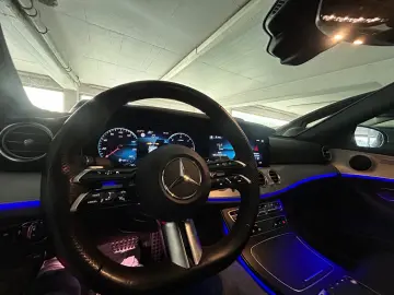 MERCEDES-BENZ E 220 d Panorama AMG Line LED Night-Paket
