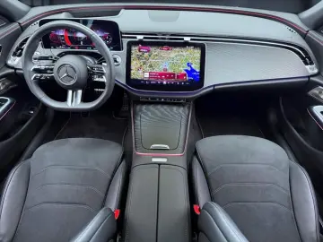 MERCEDES-BENZ E 220 d AMG  20''  Night  Hu…