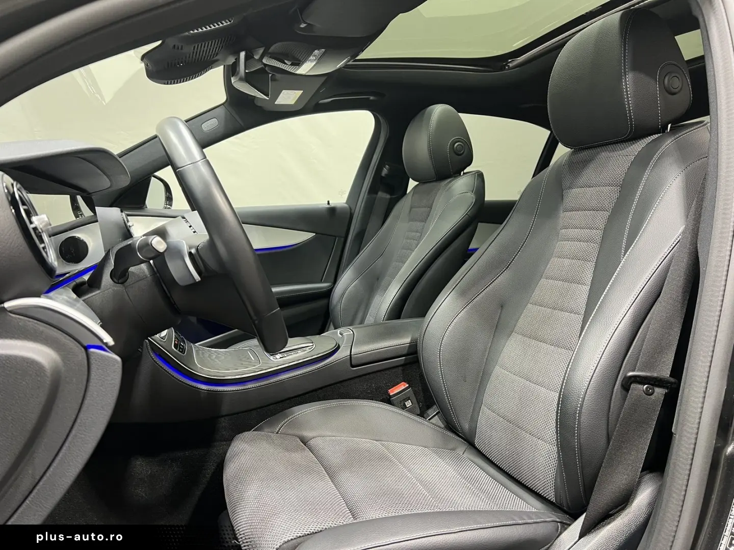 MERCEDES-BENZ E 220 d Avantgarde Multibeam Panorama &hellip;
