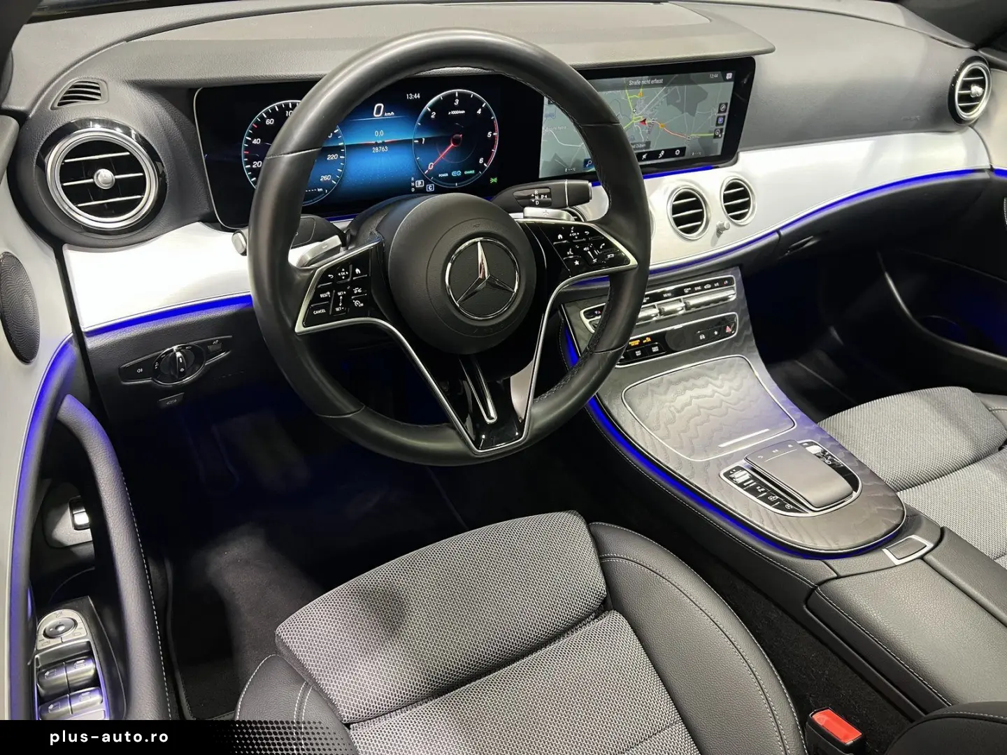 MERCEDES-BENZ E 220 d Avantgarde Multibeam Panorama &hellip;