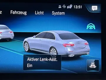 MERCEDES-BENZ E 220 d Avantgarde Multibeam Panorama …