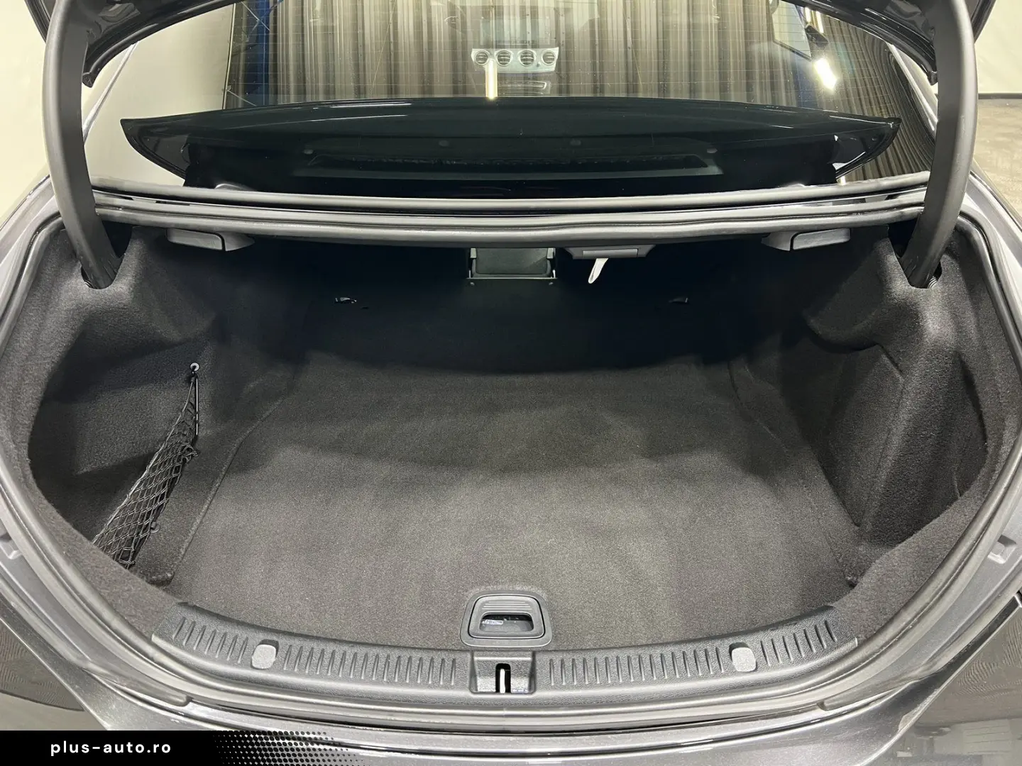MERCEDES-BENZ E 220 d Avantgarde Multibeam Panorama &hellip;