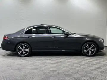 MERCEDES-BENZ E 220 d Avantgarde Multibeam Panorama …