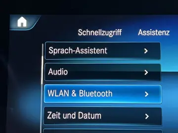 MERCEDES-BENZ E 220 d Avantgarde Multibeam Panorama …