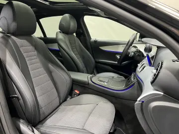 MERCEDES-BENZ E 220 d Avantgarde Multibeam Panorama …