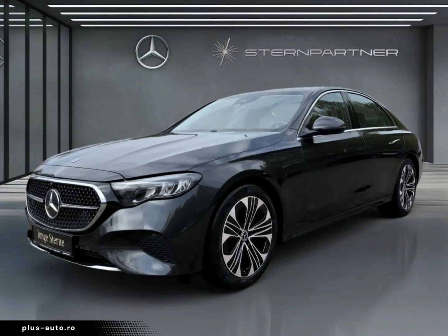 MERCEDES-BENZ E 220 d AVANTGARDE PANO KAMERA CARPLAY MBUX