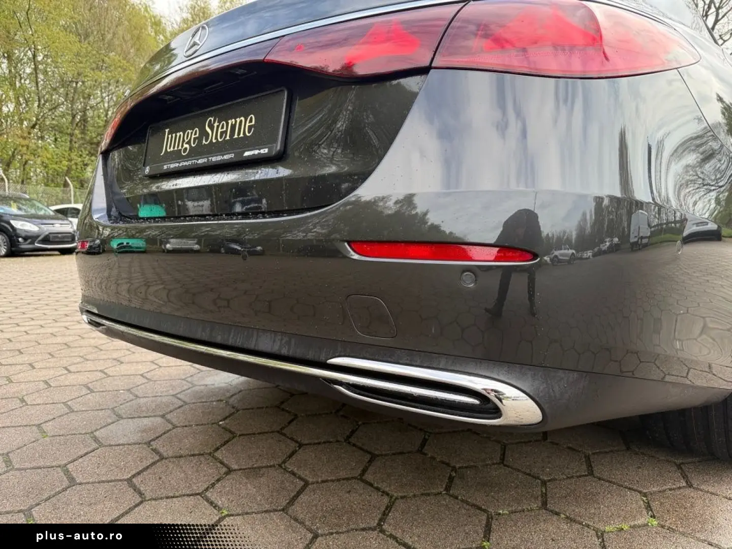 MERCEDES-BENZ E 220 d AVANTGARDE PANO KAMERA CARPLAY MBUX